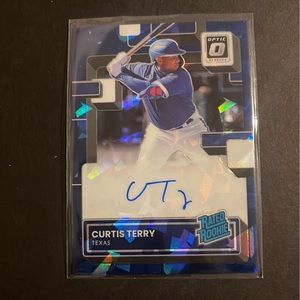 2022 Donruss Optic Curtis Terry FOTL Blue Cracked Ice On-Card Auto RRS-CT /35